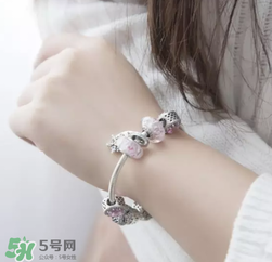 潘多拉2017新品桃花系列在哪里買？pandora桃花系列國內有賣嗎？