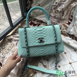 香奈兒蟒蛇皮包包怎么保養？chanel蟒蛇皮包包怎么清洗？