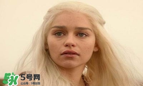 臉色發黃是什么原因？臉色發黃吃什么調理更好？