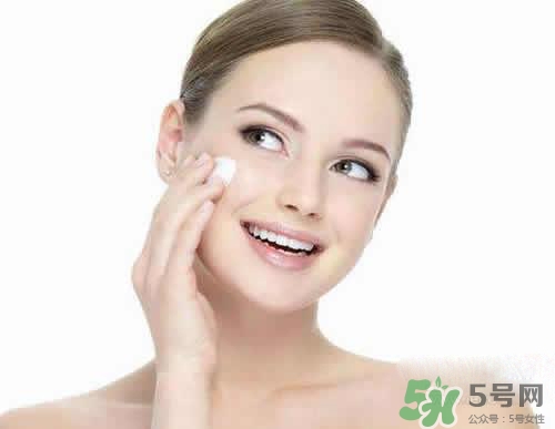 卸妝膏可以當(dāng)洗面奶嗎？用完卸妝膏后還要用洗面奶嗎？