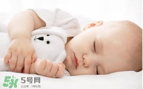 打鼾和枕頭有關系嗎？打鼾和枕頭有沒有關系