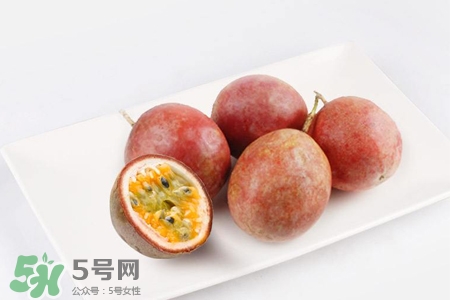 青的百香果可以悶熟嗎？百香果青的能吃嗎？