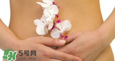 月經量少顏色發黑是怎么回事？月經量少怎么辦
