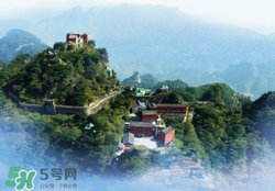 5月份去武當山穿什么？五月份去武當山穿什么衣服？