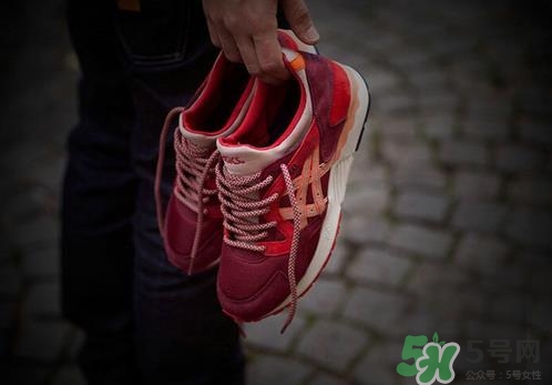 亞瑟士和耐克哪個好？asics和nike跑鞋哪個更好？