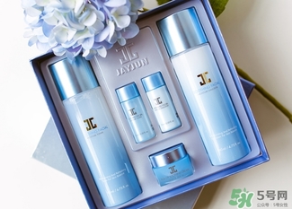 jayjun水乳套盒粉色藍色那個好？jayjun水乳粉色藍色區別