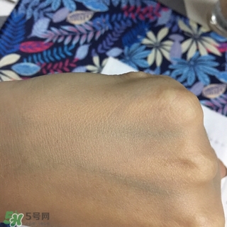 混油敏感肌用什么粉底液？敏感混油皮用的粉底液