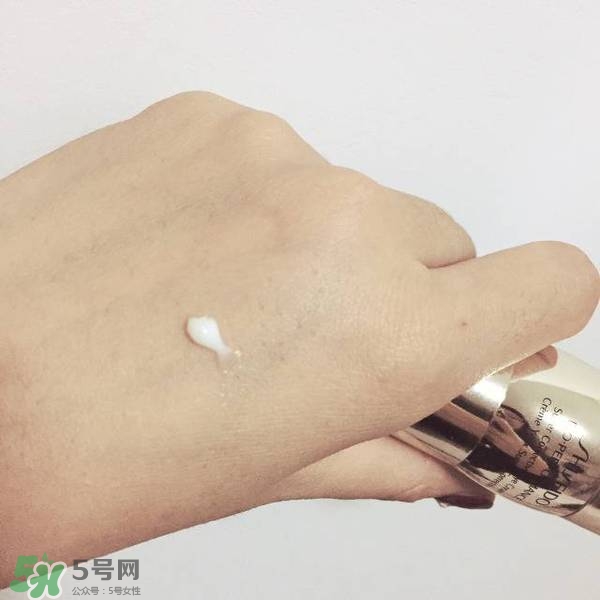 資生堂悅薇和百優哪個好？資生堂悅薇和百優眼霜區別對比