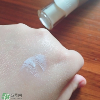 資生堂悅薇和怡麗絲爾哪個好？資生堂悅薇和怡麗絲爾對比