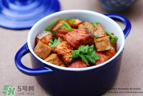 三文魚煮多久？寶寶吃三文魚煮多久熟？