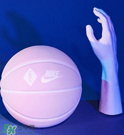 pigalle與nikelab2017聯(lián)名系列什么時候發(fā)售？