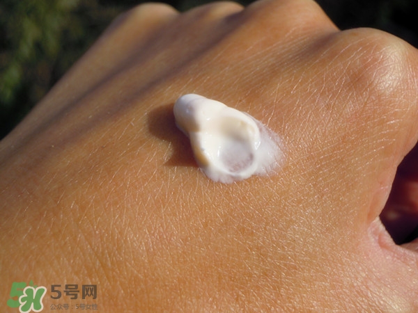玉蘭油素顏霜怎么樣？玉蘭油素顏霜多少錢？
