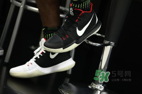 歐文亞洲行同款配色kyrie 3球鞋在哪買_哪里有賣的？
