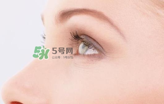8月份可以割雙眼皮嗎？幾月份割雙眼皮最好？