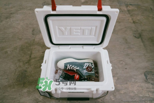 kith cocacola與converse聯名可樂鞋多少錢_什么時候發售？