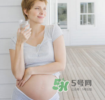 頭胎有邊生邊入盆的嗎？頭胎遲遲不入盆怎么辦？