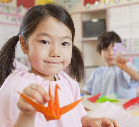 孩子在幼兒園受欺負(fù)怎么辦？孩子在幼兒園不合群怎么辦？