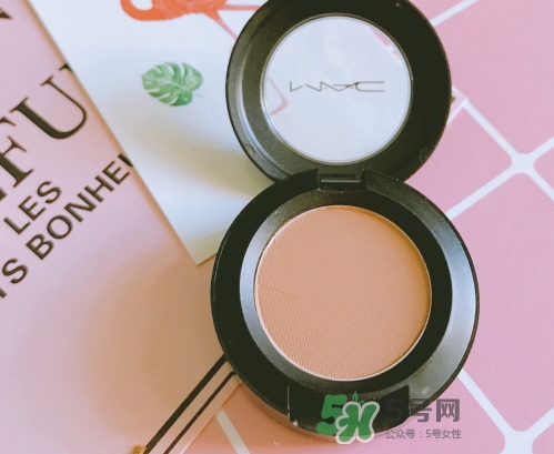 mac焦點小眼影怎么樣？mac時尚焦點小眼影好用嗎
