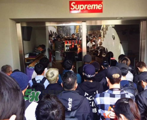 supreme噴錢槍多少錢？supreme鈔票槍價(jià)格