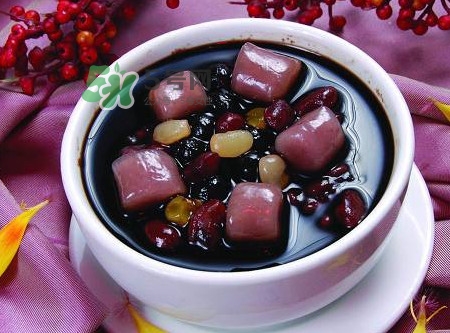 燒仙草是黑涼粉嗎？燒仙草和黑涼粉的區別