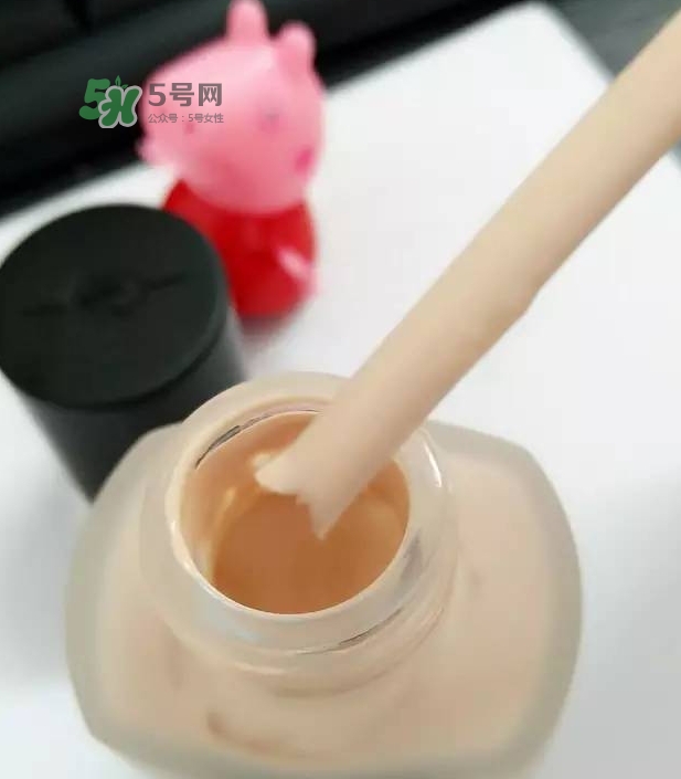 玫珂菲水粉霜怎么樣？玫珂菲全新雙用水粉霜好用嗎？