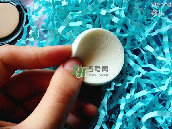 Bobbi Brown芭比波朗粉凝霜怎么樣？芭比波朗無感持妝粉凝霜好用嗎？
