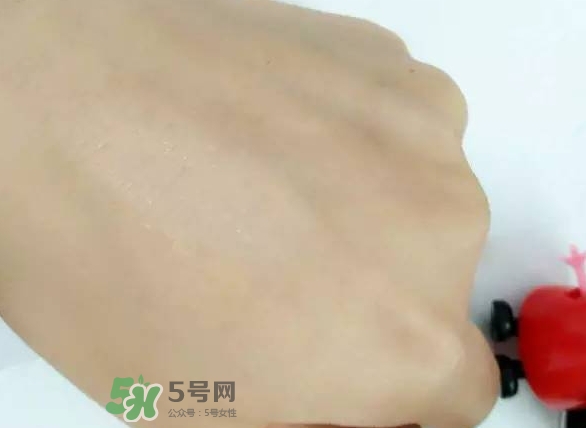玫珂菲水粉霜怎么樣？玫珂菲全新雙用水粉霜好用嗎？