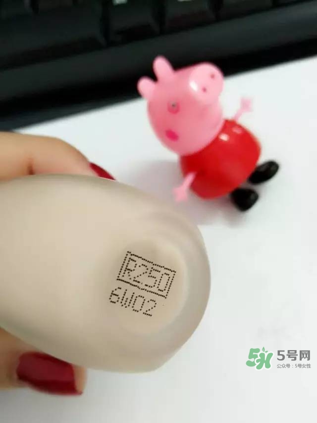 玫珂菲水粉霜怎么樣？玫珂菲全新雙用水粉霜好用嗎？