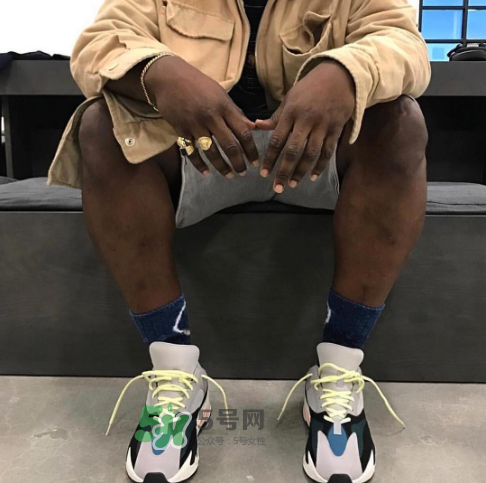 yeezy boost 700上腳效果怎么樣？yeezy boost 700值得買嗎？