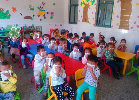 第一次送孩子去幼兒園，你是哪種家長？