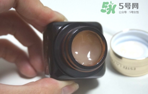 小棕瓶和百優眼霜哪個好？小棕瓶眼霜和百優眼霜對比