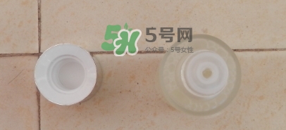 小黑瓶和神仙水哪個好？小黑瓶和神仙水哪個先用順序
