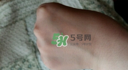 悅木之源菌菇水和健康水哪個好？菌菇水和健康水對比