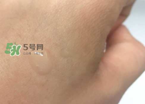 資生堂紅腰子和黛珂小紫瓶哪個好？紅腰子和紫蘇水哪個好