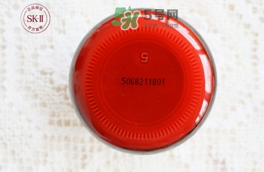 sk2大紅瓶面霜和olay玉蘭油大紅瓶面霜哪個好_區別