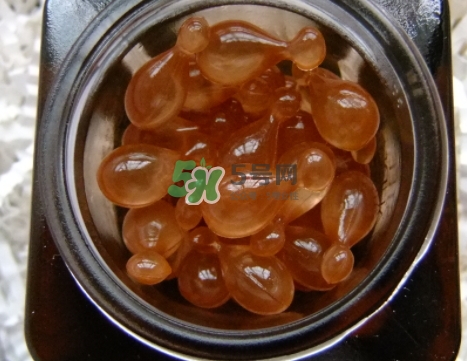 雅詩蘭黛小棕瓶安瓶膠囊怎么樣？雅詩蘭黛小棕瓶膠囊功效