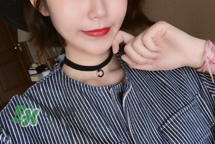 希思黎口紅試色 希思黎口紅多少錢？