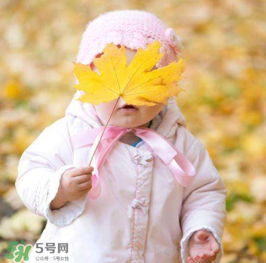 秋季寶寶怎么穿衣服？秋季寶寶穿什么？