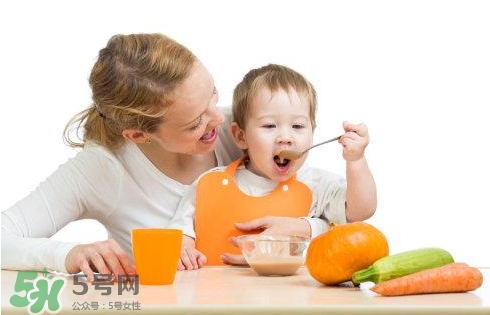 寶寶發(fā)燒出汗后可以洗澡嗎？寶寶發(fā)燒出汗好嗎？