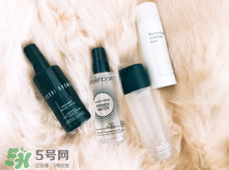 涂了防曬再上散粉會搓泥嗎？防曬噴霧和散粉的先后順序 