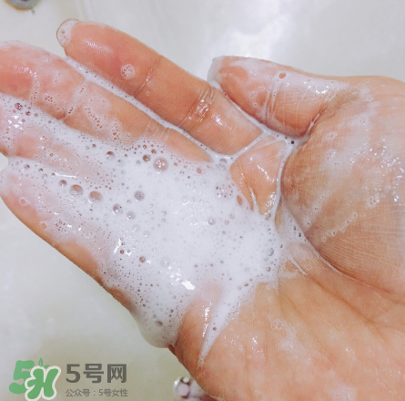 雪花秀洗面奶適合什么皮膚？