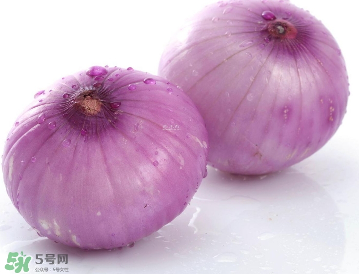 洋蔥汁能黑發(fā)嗎？洋蔥汁擦頭發(fā)能生發(fā)嗎？