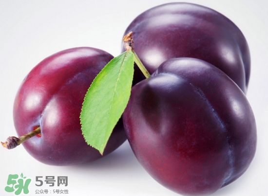 西梅吃多了上火嗎？西梅吃多了會(huì)拉肚子嗎？