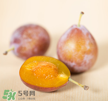 西梅吃多了上火嗎？西梅吃多了會(huì)拉肚子嗎？