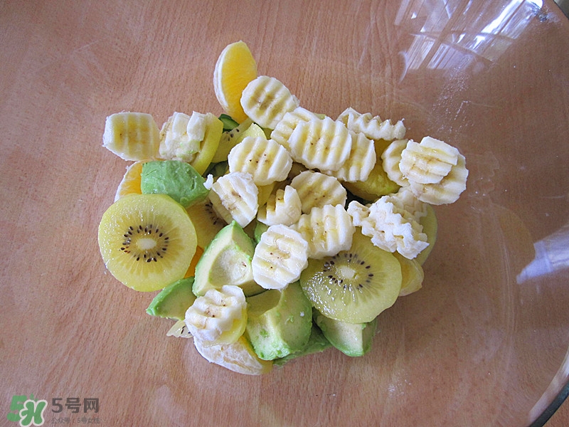 牛油果沙拉怎么做？牛油果沙拉用什么醬？