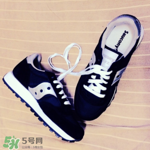 saucony一般多少錢？索康尼和亞瑟士哪個好？