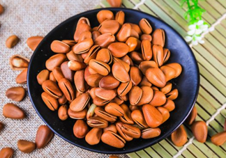 松籽什么季節(jié)采摘？吃松籽有什么好處？