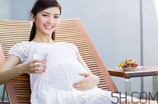 羊水指數(shù)正常范圍是多少？羊水過(guò)少的診斷標(biāo)準(zhǔn) 