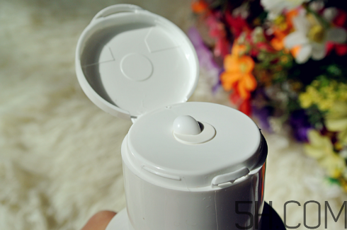 雅漾舒緩特護潔面乳怎么樣？好用嗎？