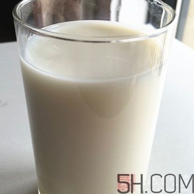 牛奶煮開了還有營養嗎？牛奶可以加熱嗎？
